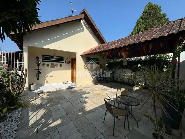 Casa com 261m² 3 quartos e 2 banheiros, à venda, no bairro Cruzeiro em Campina Grande