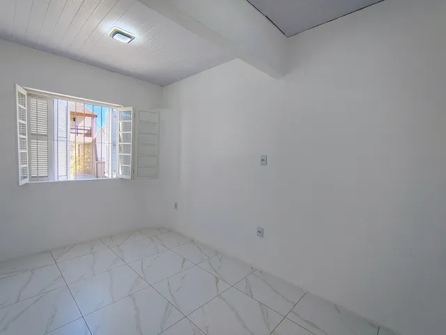 Casa com 127m² 2 quartos e 2 banheiros, à venda, no bairro Três Vendas em Pelotas