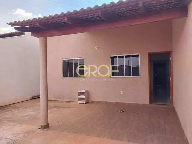 Casa 2 quartos e 2 banheiros, à venda, no bairro Parque da Colina I em Formosa