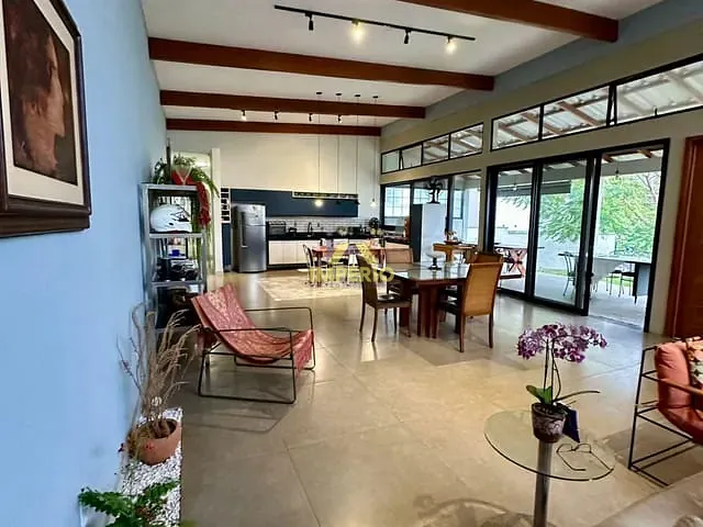 Casa com 1000m² 5 quartos e 6 banheiros, à venda, no bairro Condomínio Fazenda Palmeiras Imperiais em Salto