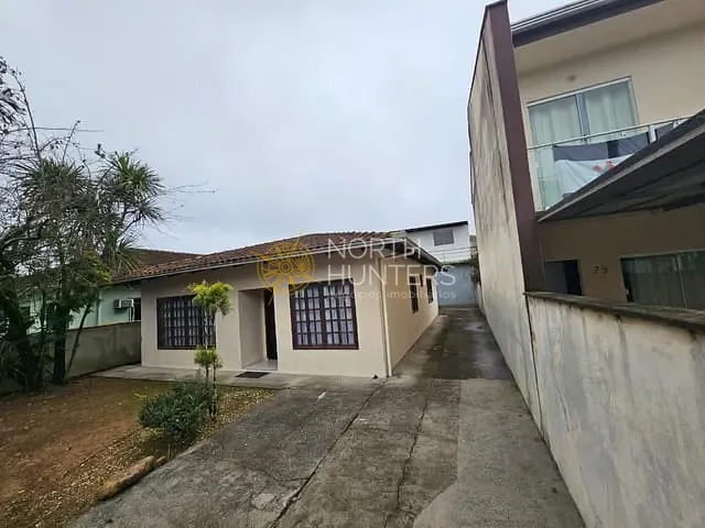Casa com 412m² 3 quartos e 4 banheiros, à venda, no bairro Vila Nova em Joinville