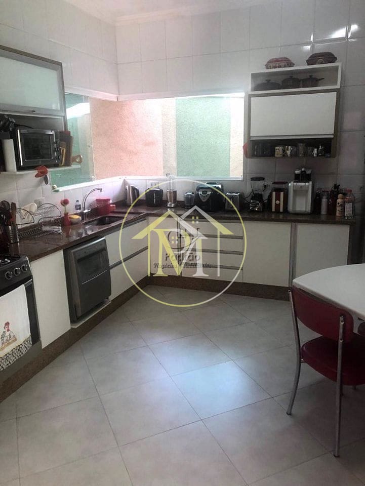 Casa à venda com 3 quartos, 360m² - Foto 15