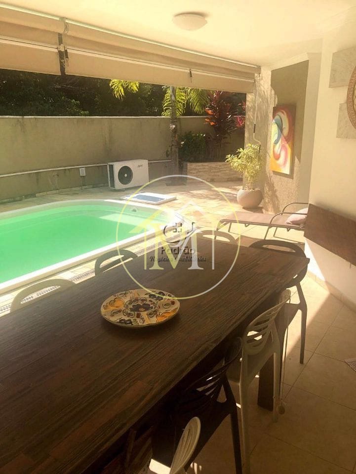 Casa à venda com 3 quartos, 360m² - Foto 17