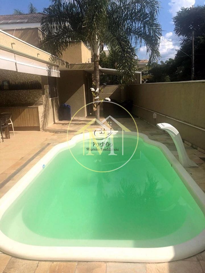 Casa à venda com 3 quartos, 360m² - Foto 19