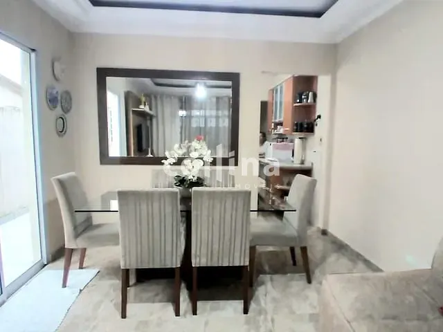 Casa com 87m² 2 quartos e 2 banheiros, à venda, no bairro Vila da Oportunidade em Carapicuíba