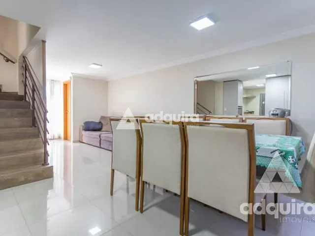 Sobrado com 163m² 3 quartos e 3 banheiros, à venda, no bairro Orfãs em Ponta Grossa