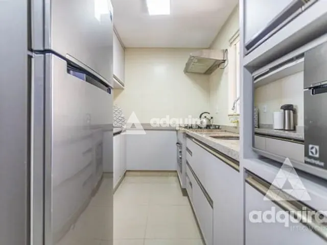 Sobrado com 163m² 3 quartos e 3 banheiros, à venda, no bairro Orfãs em Ponta Grossa