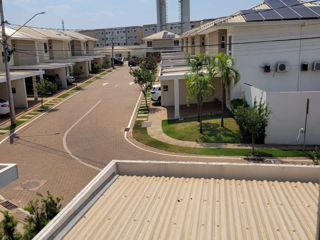 VENDE-SE CASA SOBRADO CONDOMÍNIO PALM VILLAGE