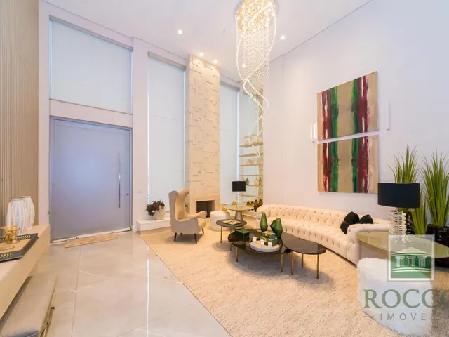 Casa com 600m² 4 quartos e 6 banheiros, à venda, no bairro Jardim Social em Curitiba