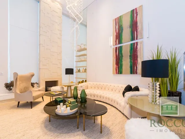 Casa com 600m² 4 quartos e 6 banheiros, à venda, no bairro Jardim Social em Curitiba