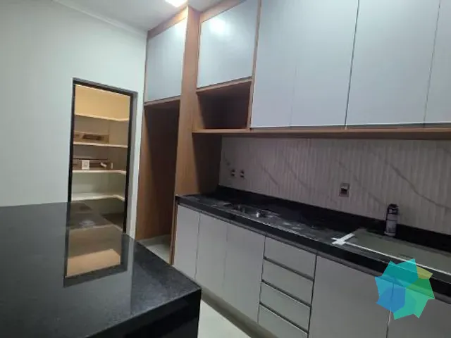 Casa com 300m² 3 quartos e 4 banheiros, à venda, no bairro Residencial Lagos D'Icaraí em Salto