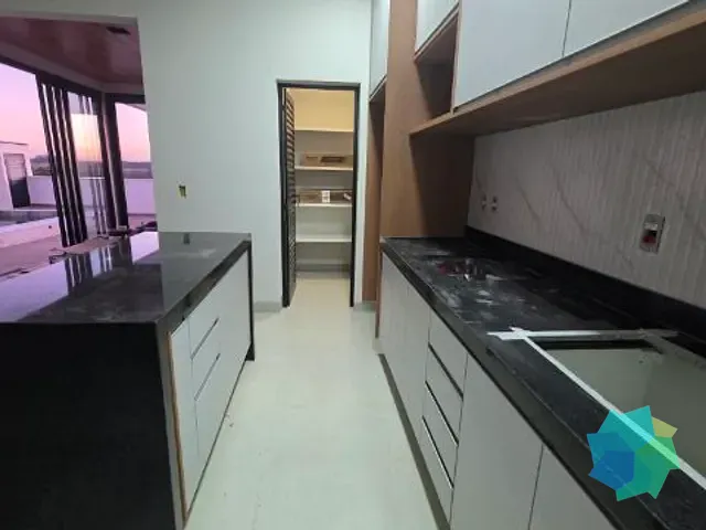 Casa com 300m² 3 quartos e 4 banheiros, à venda, no bairro Residencial Lagos D'Icaraí em Salto