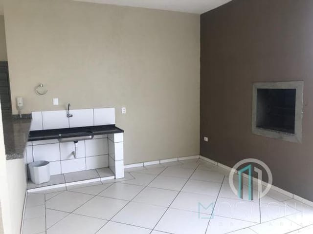 Casa com 126m² 3 quartos e 1 banheiro, à venda, no bairro Centro em Cambé