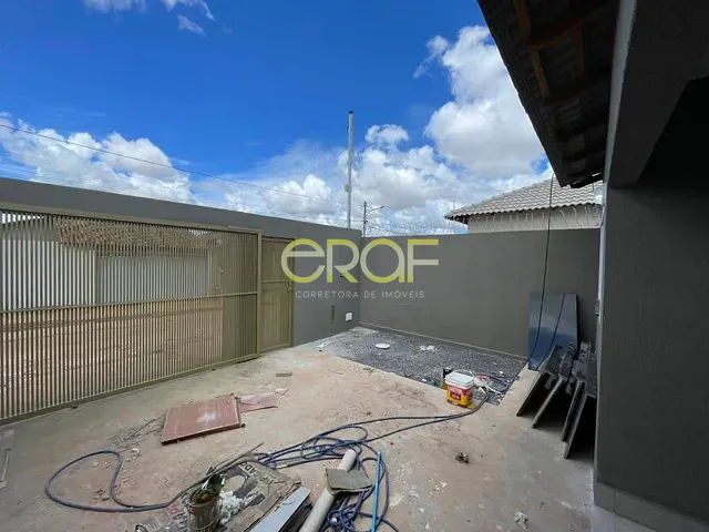Casa 3 quartos e 2 banheiros, à venda, no bairro Parque da Colina II em Formosa
