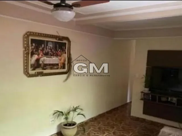 Casa com 300m² 4 quartos e 2 banheiros, à venda, no bairro Vila Albertina em Ribeirão Preto