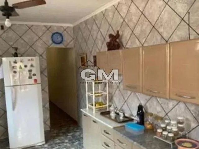 Casa com 300m² 4 quartos e 2 banheiros, à venda, no bairro Vila Albertina em Ribeirão Preto