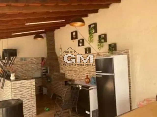 Casa com 300m² 4 quartos e 2 banheiros, à venda, no bairro Vila Albertina em Ribeirão Preto