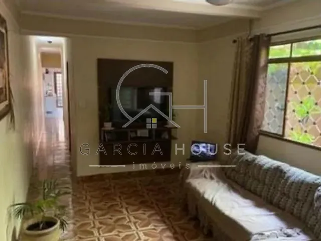 Casa com 300m² 4 quartos e 2 banheiros, à venda, no bairro Vila Albertina em Ribeirão Preto