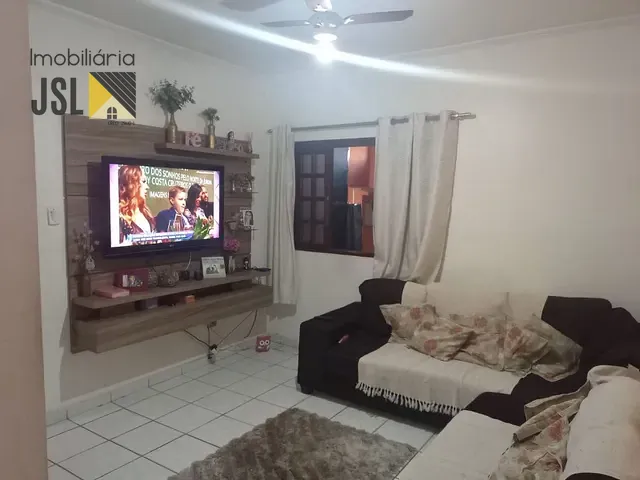 Casa com 140m² 4 quartos e 2 banheiros, à venda, no bairro Borda da Mata em Caçapava