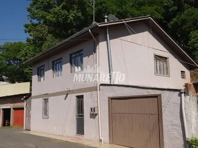 Casa com 740m² 2 quartos e 1 banheiro, à venda, no bairro Centro em Concórdia
