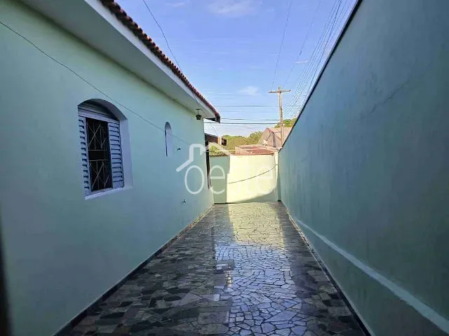 Casa com 200m² 3 quartos e 2 banheiros, para alugar, no bairro Jardim Santa Luzia em Santa Bárbara D'Oeste