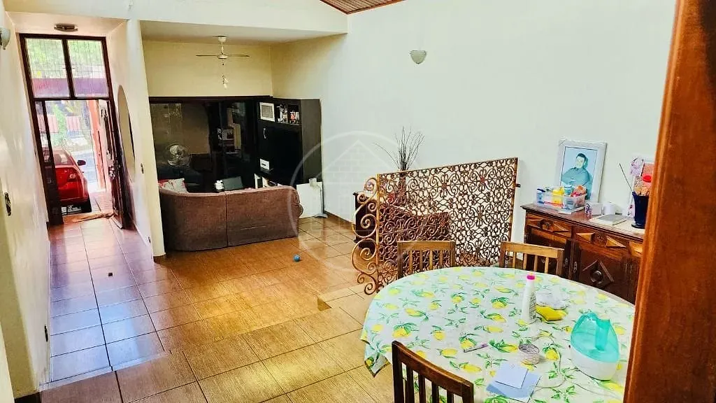 Casa, 3 quartos, 227 m² - Foto 1