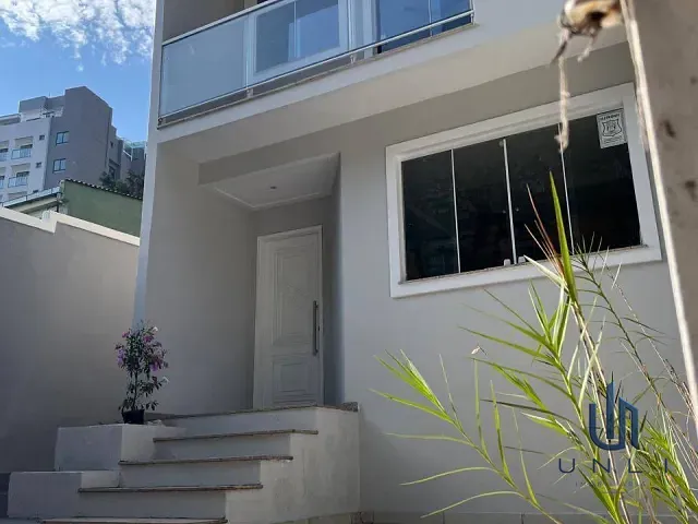 Casa 3 quartos e 2 banheiros, à venda, no bairro Jardim Amália em Volta Redonda