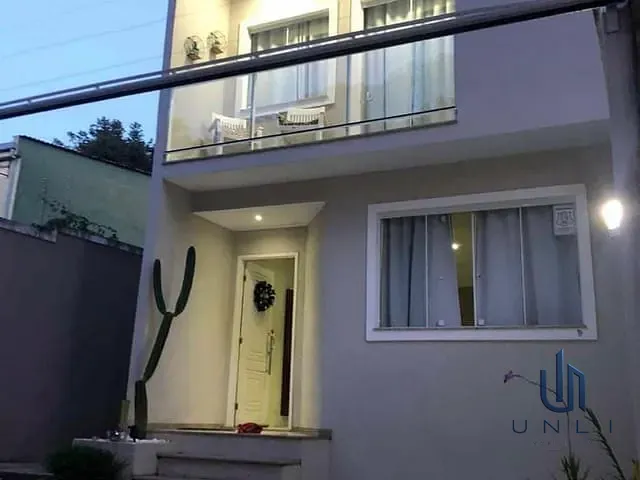 Casa 3 quartos e 2 banheiros, à venda, no bairro Jardim Amália em Volta Redonda