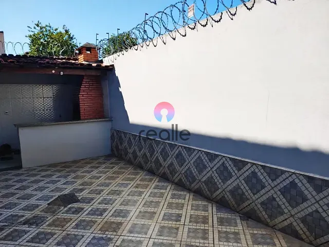 Casa com 180m² 4 quartos e 3 banheiros, à venda, no bairro Serrano em Belo Horizonte