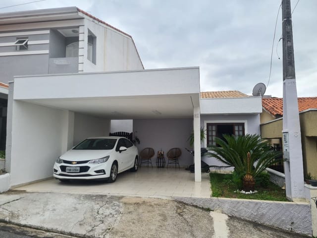Foto do Casa - Casa com 2 dormitórios à venda, 125 m² por R$ 670.000,00 - Jardim Uirá - São José dos Campos/SP | RUSSI IMÓVEIS