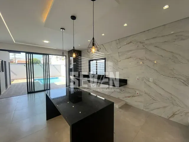 Casa com 360m² 3 quartos e 1 banheiro, à venda, no bairro Jardim Vitória em Bauru