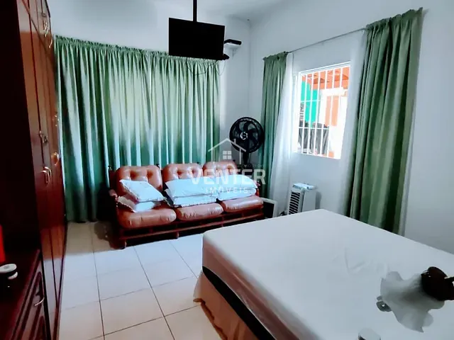 Casa com 290m² 4 quartos e 3 banheiros, à venda, no bairro Jardim Santa Clara em Taubaté