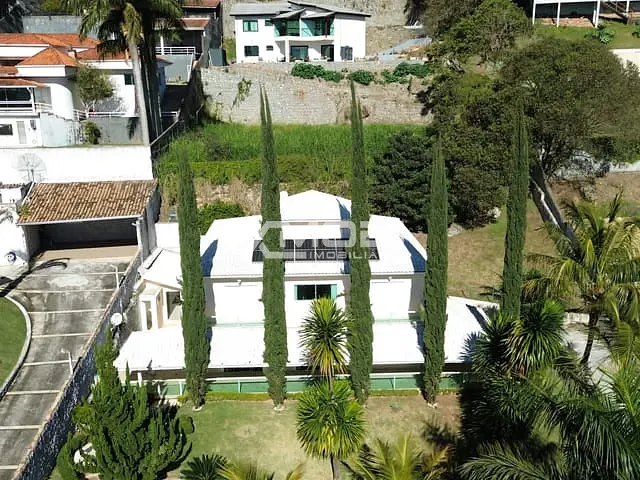 Casa com 1350m² 4 quartos e 2 banheiros, à venda, no bairro Alpes de Caieiras em Caieiras