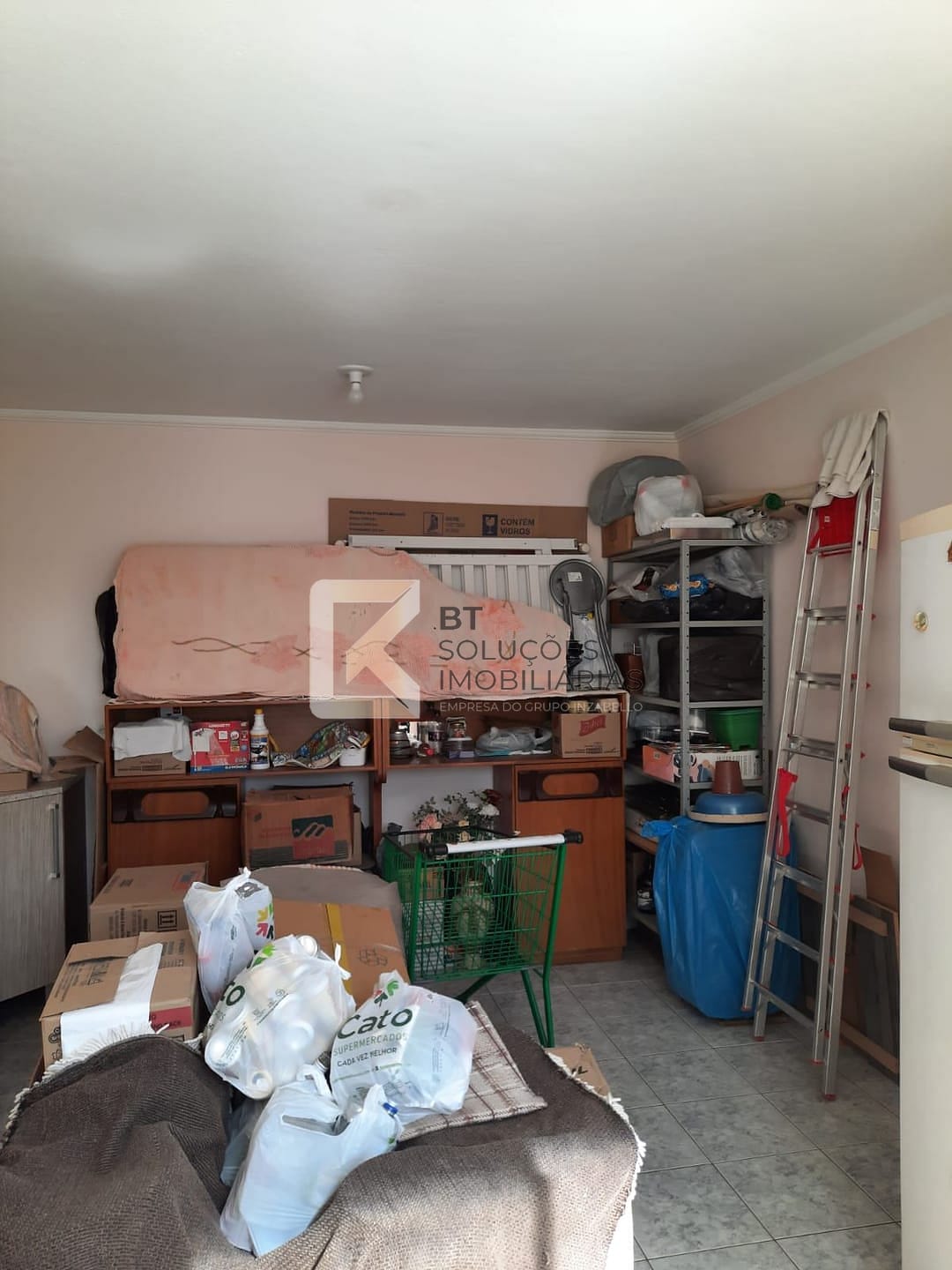 Casa à venda com 2 quartos, 300m² - Foto 32