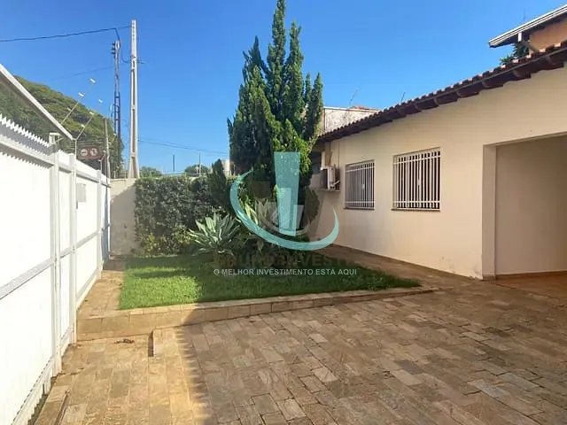 Sobrado com 5481m² 3 quartos e 4 banheiros, à venda, no bairro FONTE LUMINOSA em ARARAQUARA