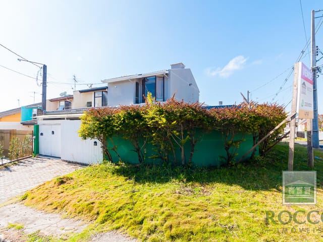 Casa com 200m² 3 quartos e 3 banheiros, à venda, no bairro Atuba em Curitiba