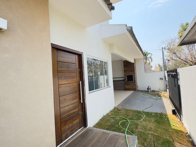 Casa com 200m² 3 quartos e 1 banheiro, à venda, no bairro Jardim Belo Horizonte em Sinop