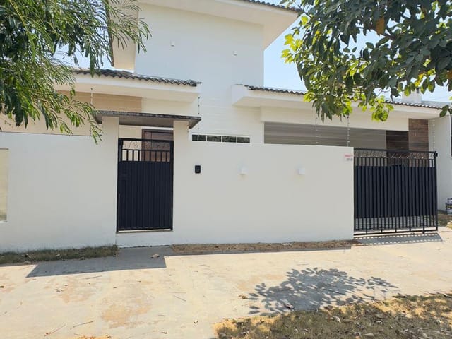Casa com 200m² 3 quartos e 1 banheiro, à venda, no bairro Jardim Belo Horizonte em Sinop