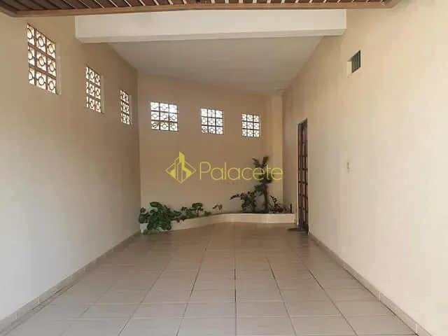 Casa com 300m², à venda, no bairro Loteamento Residencial Andrade em Pindamonhangaba