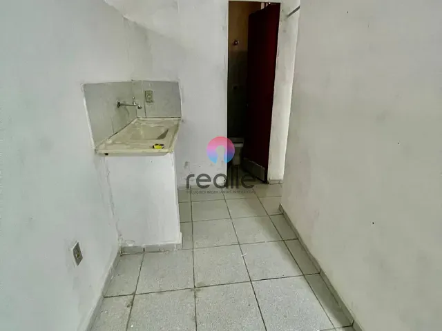 Casa 2 quartos e 1 banheiro, para alugar, no bairro Jardim Alvorada em Belo Horizonte
