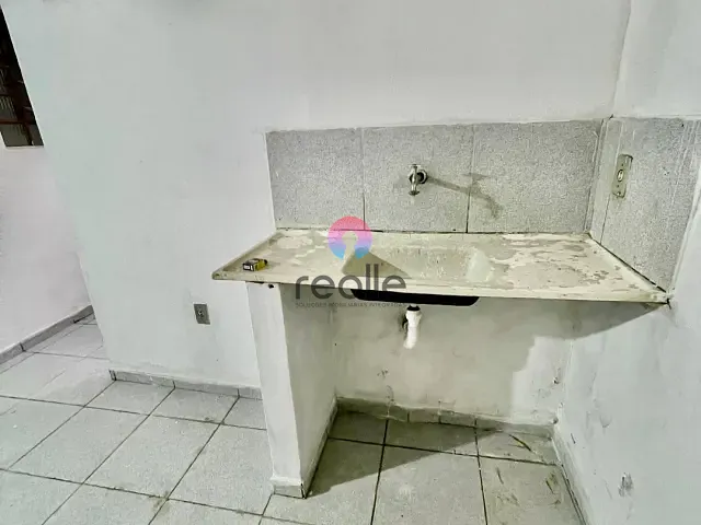 Casa 2 quartos e 1 banheiro, para alugar, no bairro Jardim Alvorada em Belo Horizonte