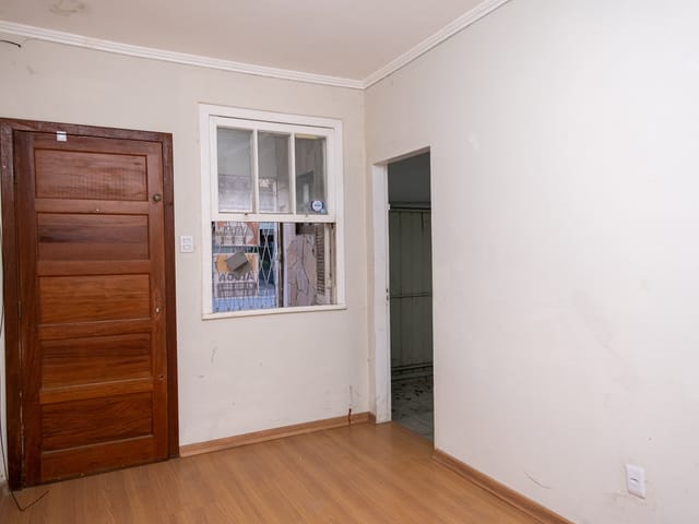 Casa com 200m² 2 quartos e 1 banheiro, à venda ou para alugar, no bairro Centro em Pelotas