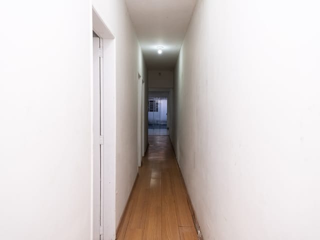 Casa com 200m² 2 quartos e 1 banheiro, à venda ou para alugar, no bairro Centro em Pelotas