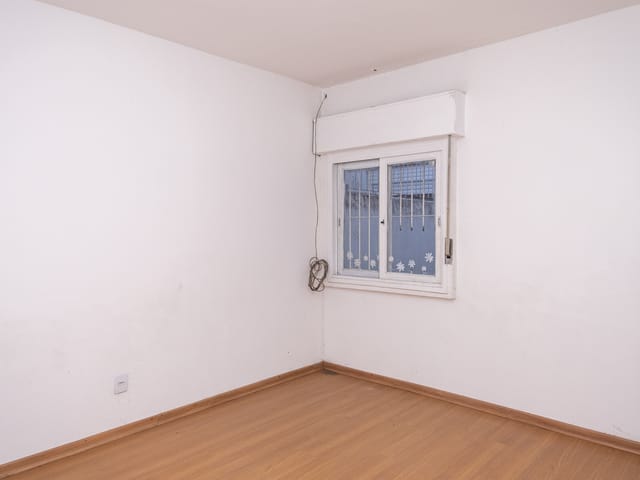 Casa com 200m² 2 quartos e 1 banheiro, à venda ou para alugar, no bairro Centro em Pelotas