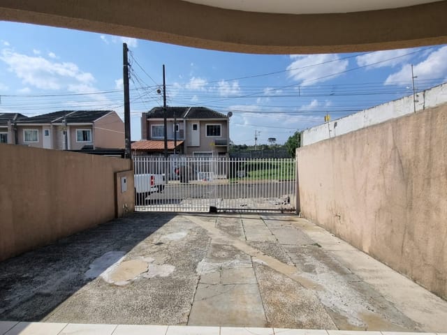 Casa com 155m² 3 quartos e 3 banheiros, à venda, no bairro Neves em Ponta Grossa