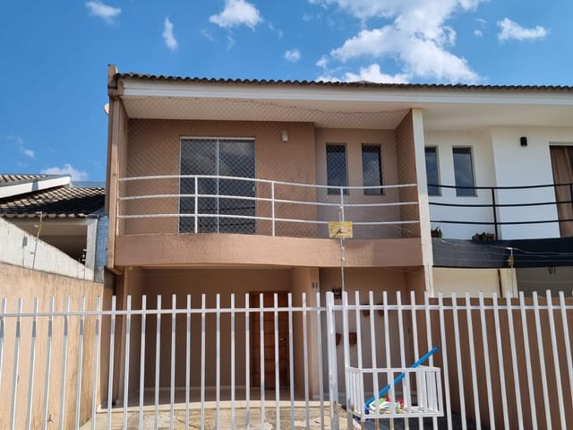 Casa com 155m² 3 quartos e 3 banheiros, à venda, no bairro Neves em Ponta Grossa