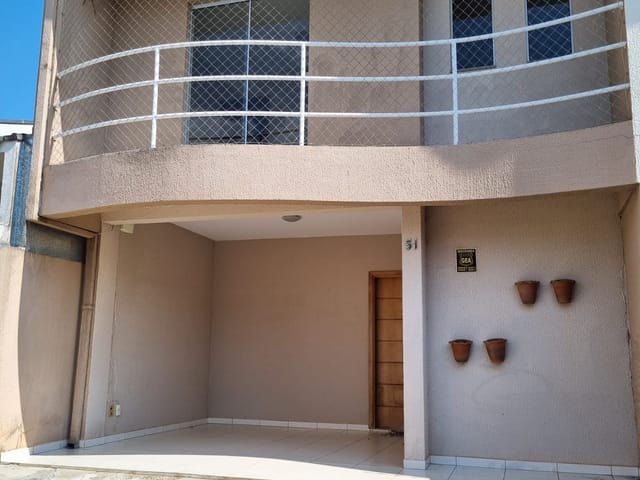 Casa com 155m² 3 quartos e 3 banheiros, à venda, no bairro Neves em Ponta Grossa