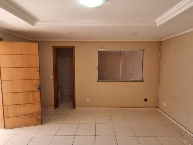 Casa com 155m² 3 quartos e 3 banheiros, à venda, no bairro Neves em Ponta Grossa