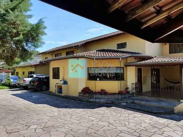 Casa com 3200m² 4 quartos e 6 banheiros, à venda, no bairro Quinta das Flores em São José dos Campos