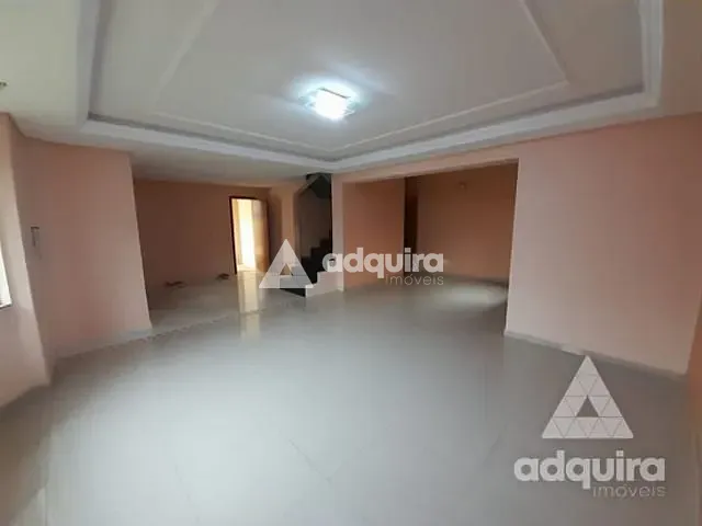Sobrado 4 quartos e 3 banheiros, à venda, no bairro Jardim Carvalho em Ponta Grossa